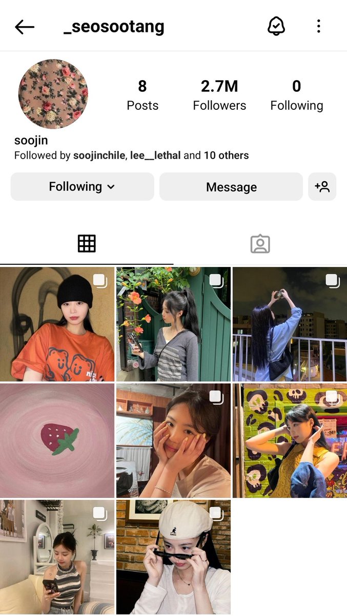 SSoojinprotect's tweet photo. Seo soojin is smiling 🥹

As much as her and us her fans, we have gone through difficult times. Everything has been hard but it's true after a storm sun rises and for us to see Soojin smiling means the sun has risen 😭

We love you so much, a sincere love💙🦋
사랑해요 서수진 💙 https://t.co/eMvYJ8WUXa