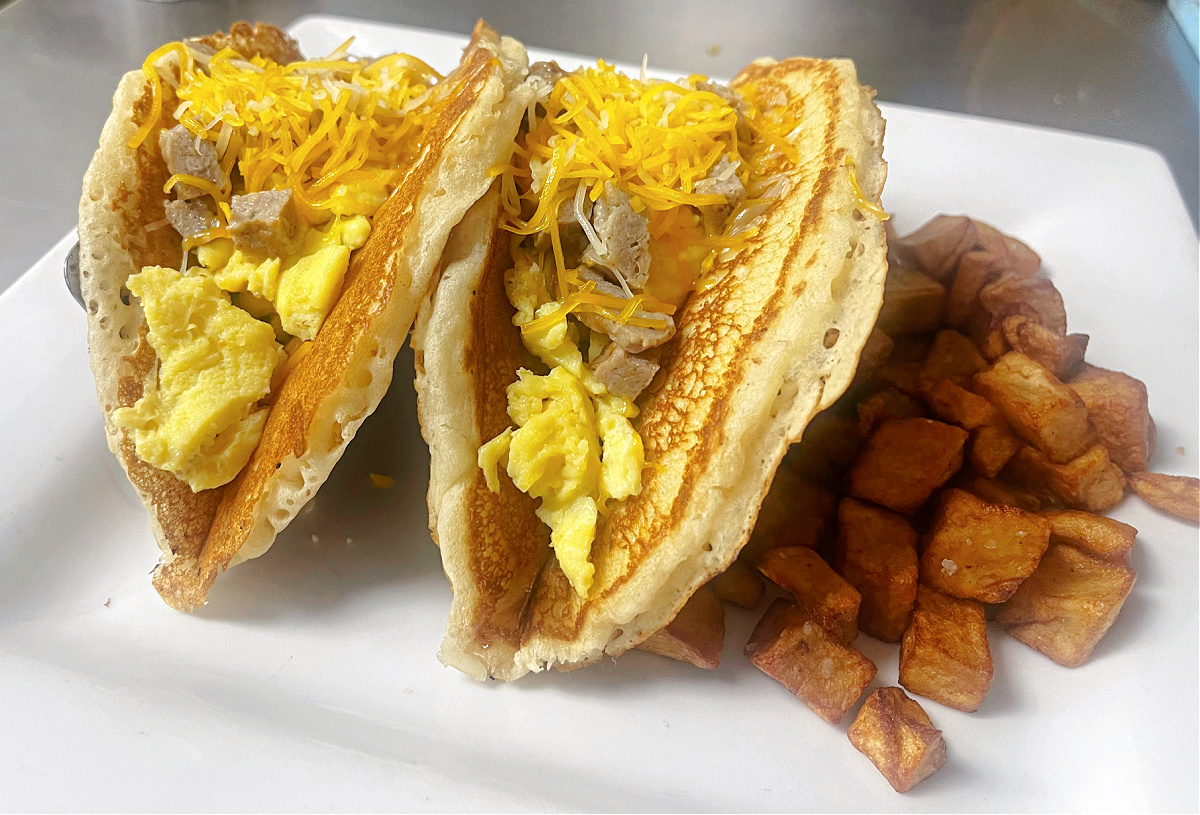 doublewidegrill's tweet image. Join us for #brunch today from 10am to 1:45pm, &amp;amp; give our #PancakeTacos 🥞🌮a go. They pair perfectly with a pitcher of our Mimosas or #BloodyMarys !

And DON'T FORGET- we are open tomorrow for #LaborDay ! Leave the BBQing and grilling to us. ;)
#doublewidegrill #pghbrunch