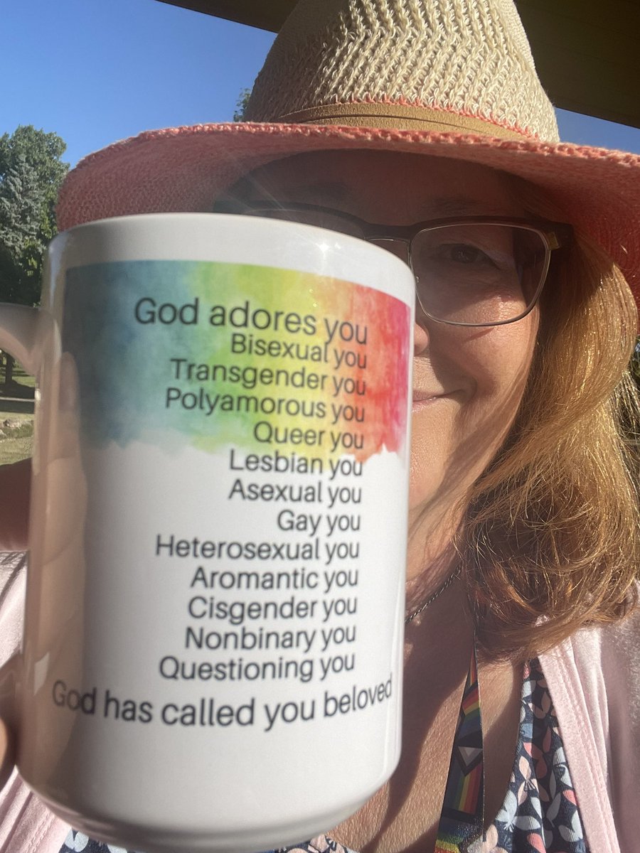 KGSpark's tweet photo. Today is my sabbatical RETURN to @MemUCC. Sunshine. A welcoming bench. And my coffee mug 😇

@RevSarahLocke 
@UCCcoalition 
@WCUCC 

#pastorslife, #SundayMorningWorship, #sabbatical, #coffee, #coffeetime https://t.co/nFIHif5vte