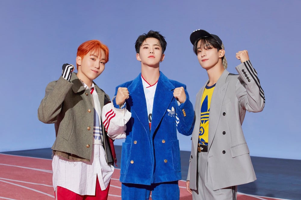 CaratLandPH's tweet photo. BREAKING: #SEVENTEEN and #BSS just won 2023 Brand of the year Grand prize (Daesang). 

CONGRATULATIONS! Unit Group of the Year for BOOSEOKSOON and Male Group of the Year for SEVENTEEN! 🏆🥇

🔗https://t.co/3koERuUtgB

#2023올해의브랜드대상 #2023ABK #부석순 #세븐틴
@pledis_17 https://t.co/OiNClw8mS5