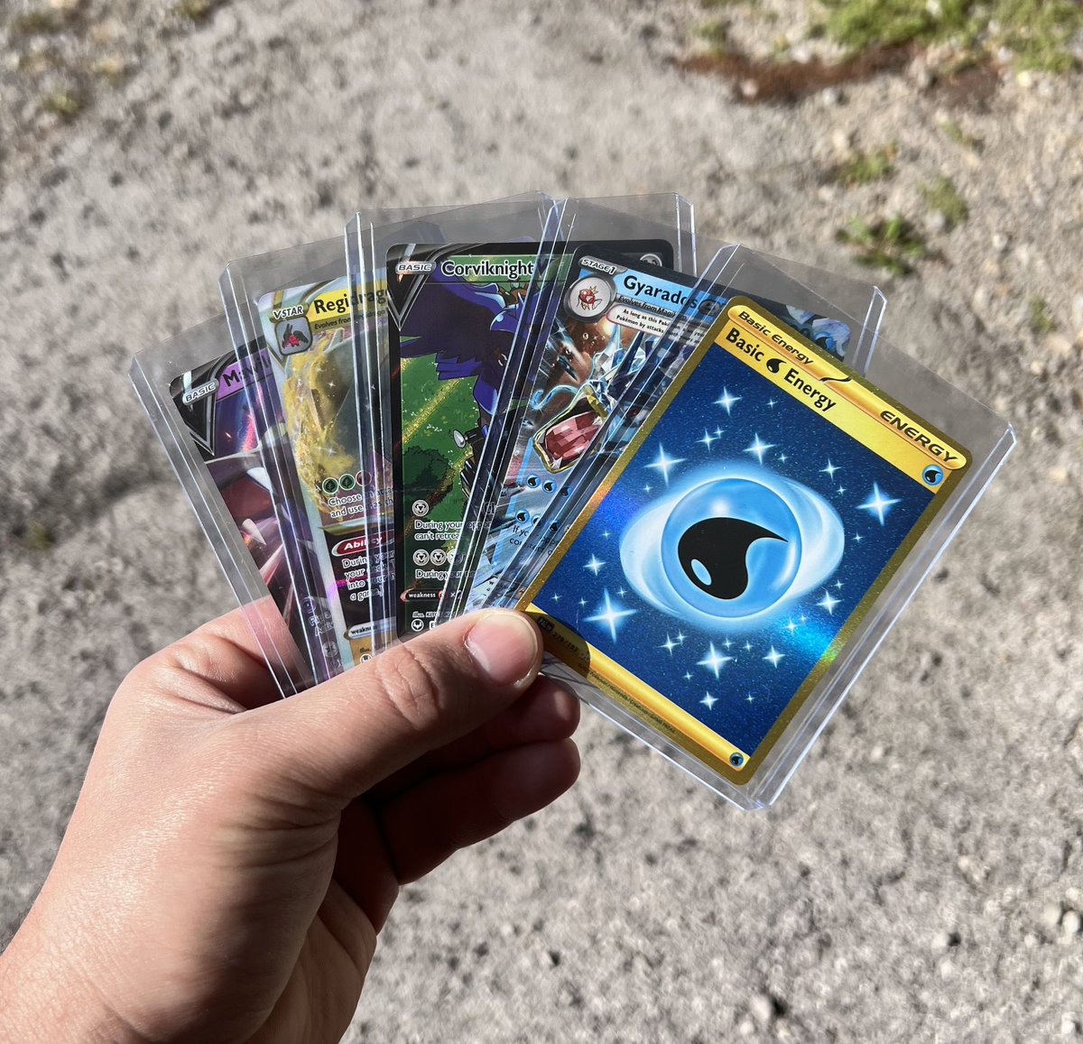 MikeysRetro's tweet photo. ✨ Giving away a few cards 💧 

Just retweet ✔️ 

Winner picked 9/9 👾 https://t.co/LUHvJNxbvU