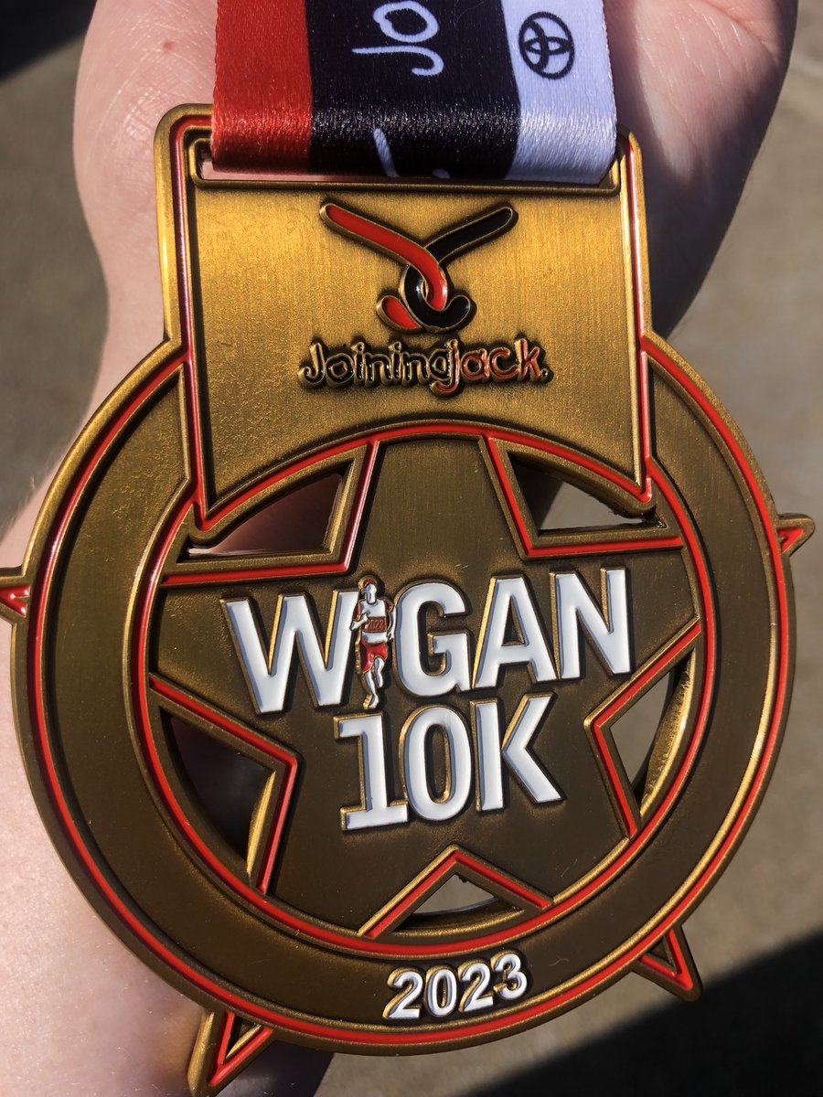 MitchellEng1's tweet photo. Sub 50 10k to put a finish to summer 😎🏃‍♂️ https://t.co/6MqISQCNkJ
