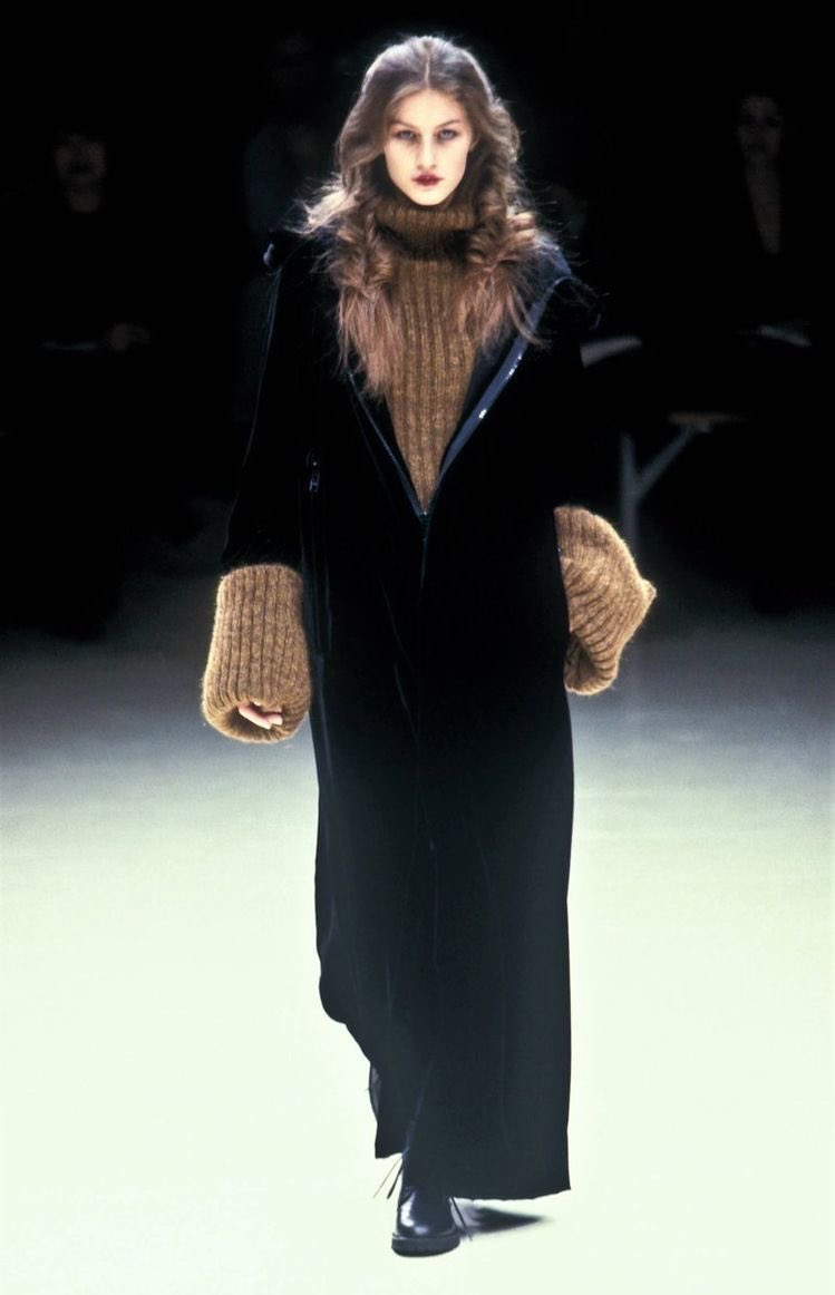 pyerissey's tweet photo. yohji yamamoto fall/winter 1999 https://t.co/NX19UuCTNh
