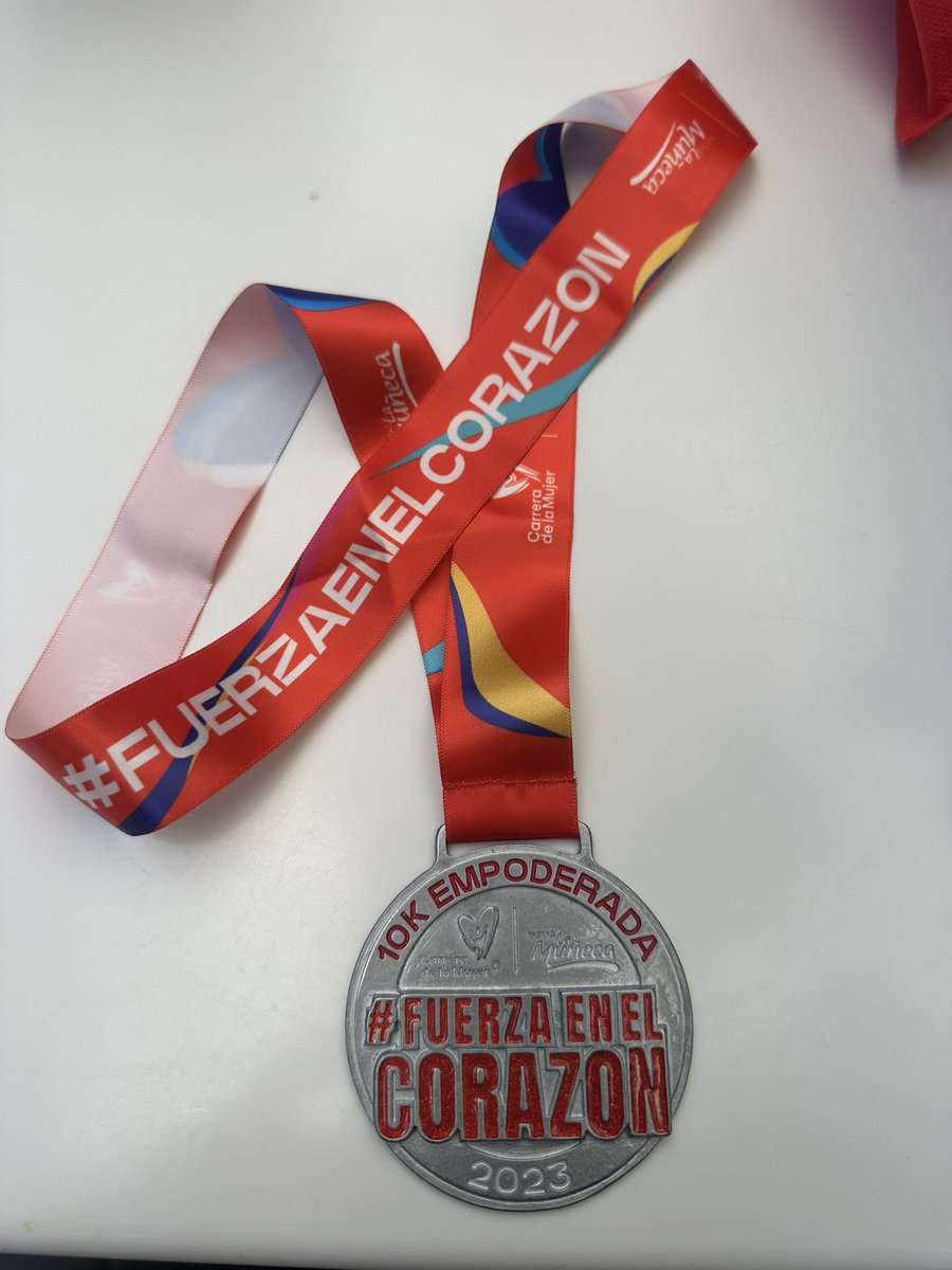 GraceDaz4's tweet photo. #CarreraDeLaMujer #fuerzaEnElCorazon https://t.co/fckJ3aqctG