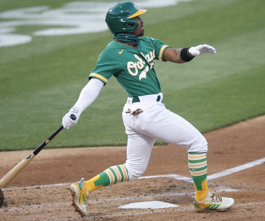 BadaBingBookie's tweet photo. MLB FREE PLAY⚾️🥼🧪

OAKLAND ATHLETICS ML (+114FD)🔮

LETS STAY HOT📈

(2.5U)💰

#GamblingTwitter #Fanduel #DraftKings #BBBets #MLB https://t.co/DINBv47RRt