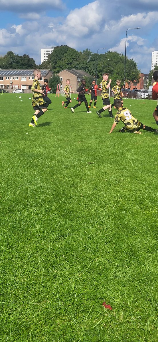 WythenshaweWanderersFC tweet media