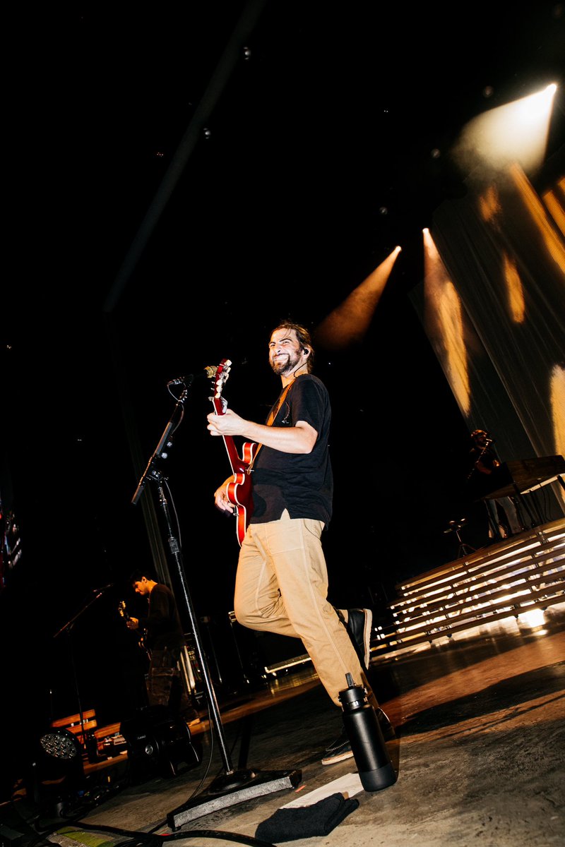 Noah Kahan tweet media