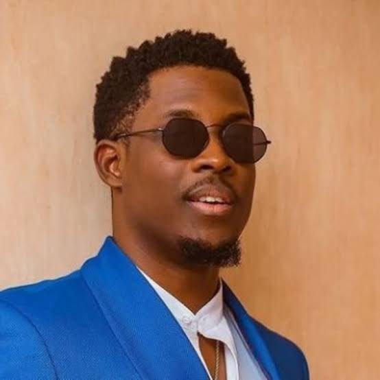 YabaLeftOnline tweet media