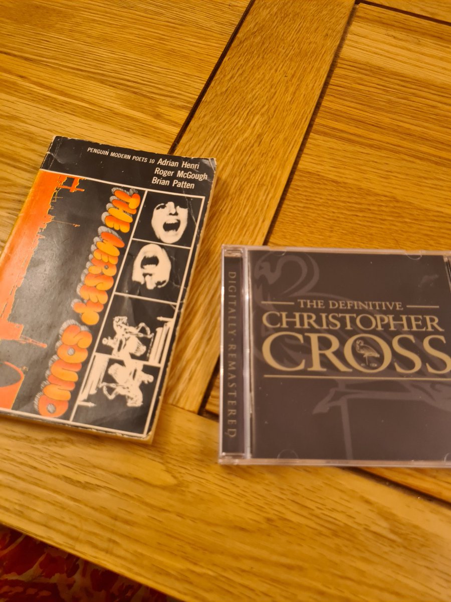 mandyglen's tweet photo. Charity shop finds.
Lovely sunny day in Chester.
Great wander around the City.
#MerseySound 
#Poetry 
#Classic https://t.co/UBhBwcdMlj