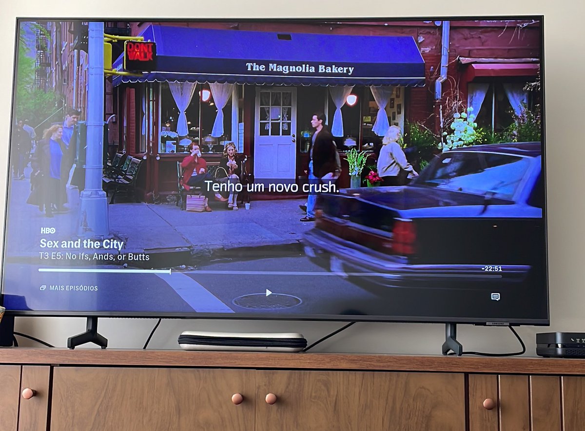 Se este não é o merchan mais bem sucedido da história, eu não sei qual é. #satc <a href="/magnoliabakery/">Magnolia Bakery</a>