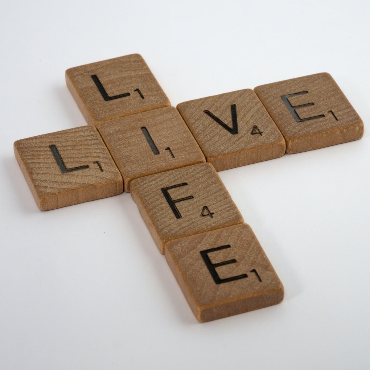 We are aware that it’s important to live longer while still being healthy and content. Follow these ten recommendations to age well. bit.ly/3JlBHrx