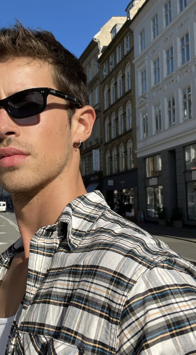 lucahawk_'s tweet image. ᅠㅤ

ᅠㅤ

                               .💋.

ᅠ

ᅠㅤ