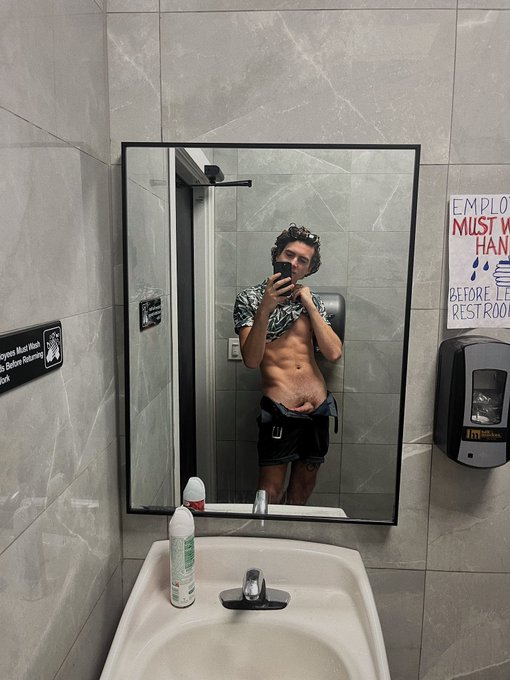 Give me a hand? Just wash them first https://t.co/3zgCeN5kPH