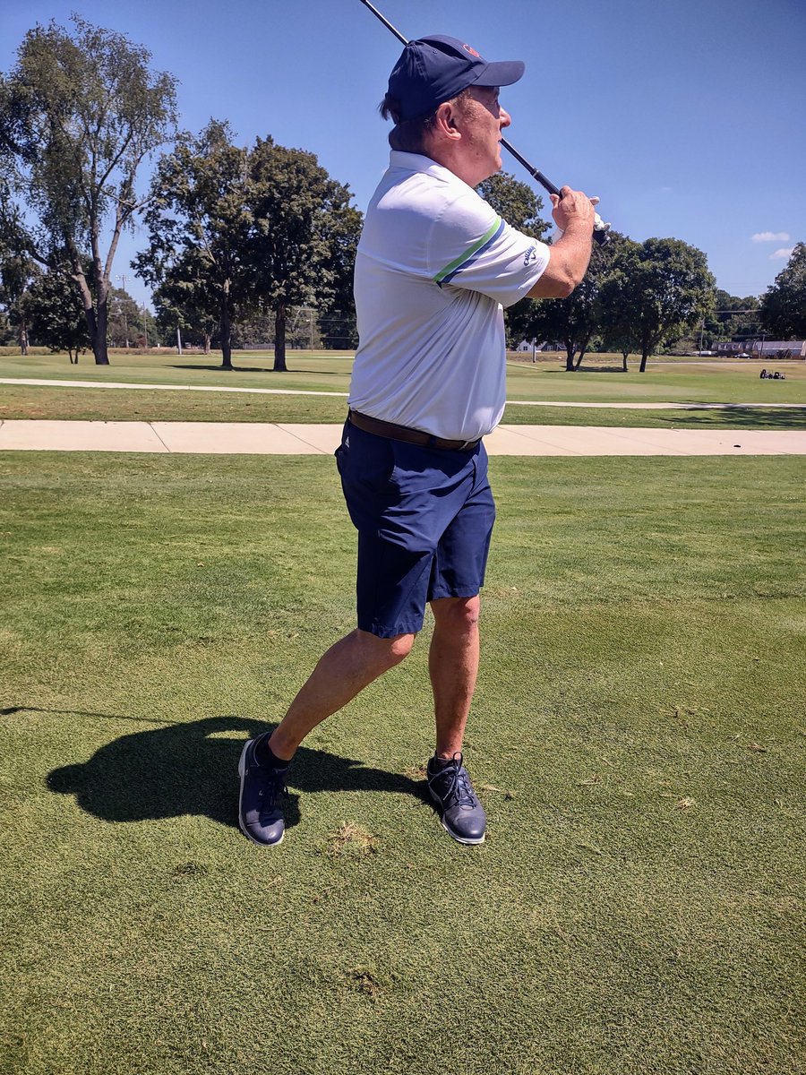 MusicCityTR's tweet photo. #SundayFunday with my guys @kentlmitch615 @TimNicholsMusic @JackDaniels_US @OldHickoryGolf #Fore #PinHighTim #36 https://t.co/QhKPjHd9Lu
