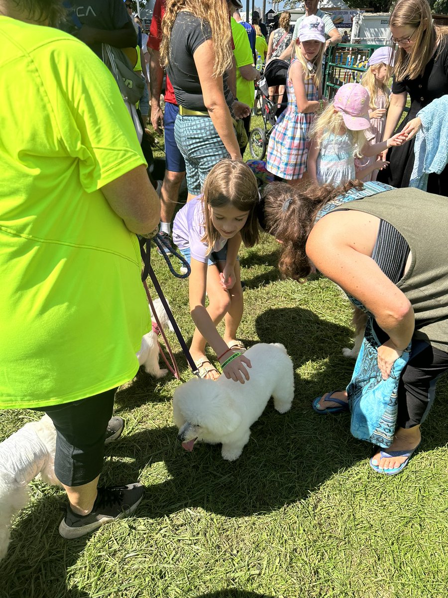 AM800CKLW's tweet photo. Fun day at the #harrowfair! All the kids are having a great time, try to get out before it ends at 5PM tonight! https://t.co/0v9QTzuvXI