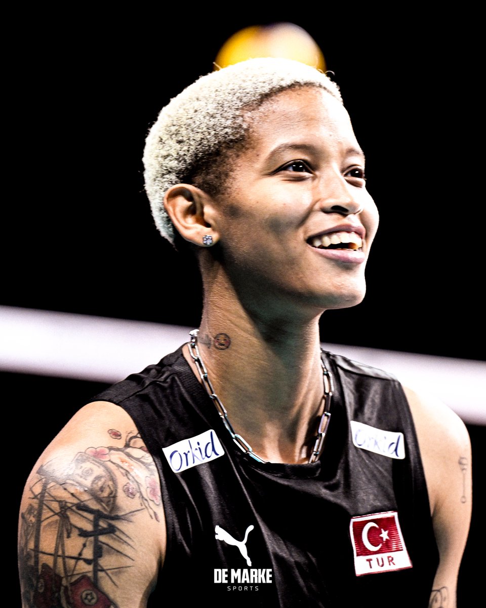 demarkesports's tweet image. Seni seviyoruz Melissa Vargas, çok seviyoruz.