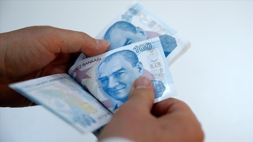 memurhakkinda's tweet photo. En düşük memur maaşı 1 Ocak 2024'te yüzde 46,81'lik artışla 22 bin 77 liradan 32 bin 297 lira 40 kuruşa yükselecek. https://t.co/vTIvP4vWbj