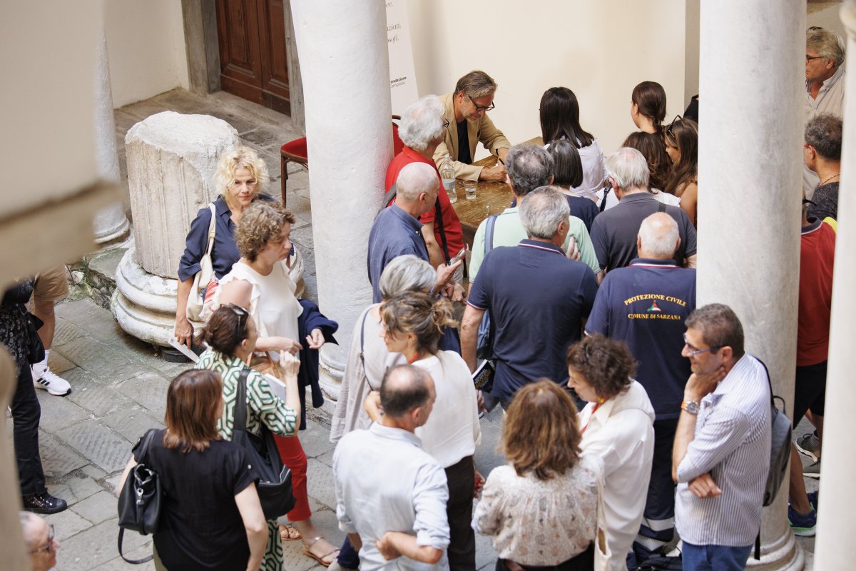 FestdellaMente's tweet photo. 🔴 MASSIMO RECALCATI ⚫
• La meraviglia della nostalgia •
#FdM23 #meraviglia #festivaldellamente #Sarzana #festivalculturali https://t.co/nGo1BWlqWk