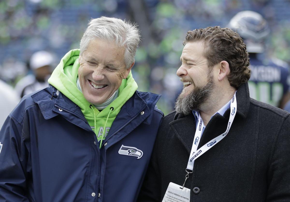 FeelLikeMafe's tweet photo. Chris Jones has interest in playing in Seattle according to many rumors. The #Seahawks are monitoring the situation that’s happening in Kansas City and would be a potential suitor for Chris.

Should Seattle go all in this year? https://t.co/vW9jXSC9hY