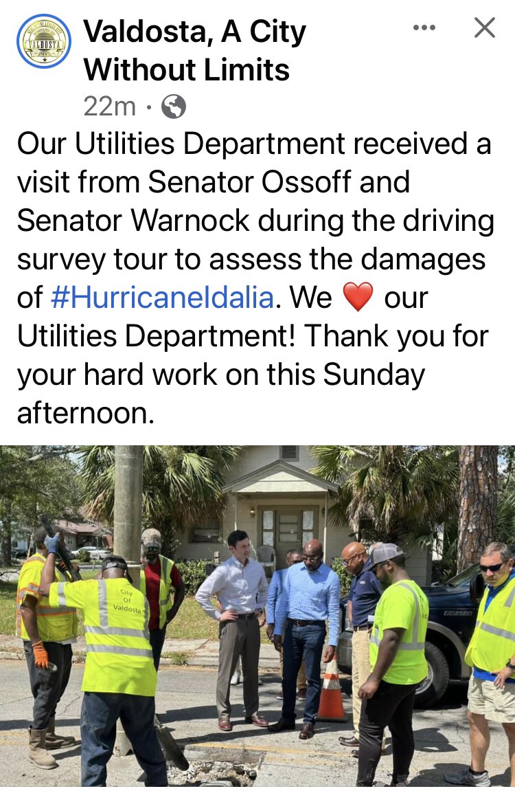 plumboffcenter's tweet photo. @StickQondi @QondiNtini 
The Bae’s were in my town assessing Hurricane Idalia damage. ❤️🌹❤️🌹 https://t.co/zqvFk2b5Xv