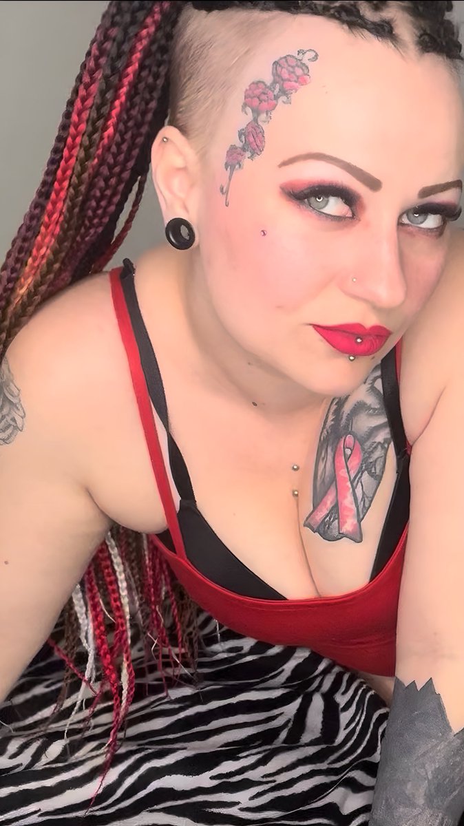 If i was about to do Music, that would be cover art 👁️🔥 Eyes are my biggest asset 👁️