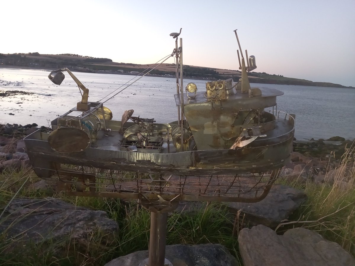 A beautiful evening for a walk #Stonehaven