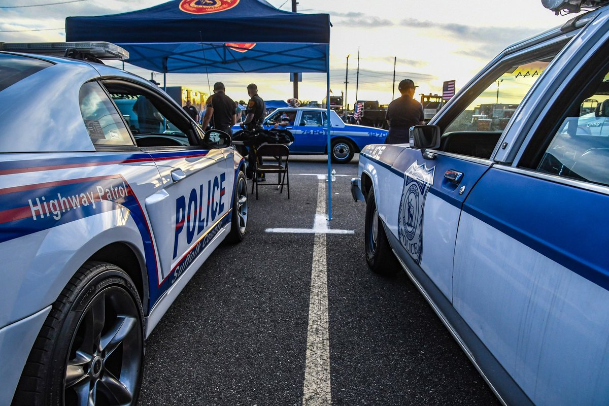 PatrolScpd's tweet photo. Proud to participate in the First Responder Appreciation Night hosted by Riverhead Raceway. https://t.co/FFo9EYY4c2