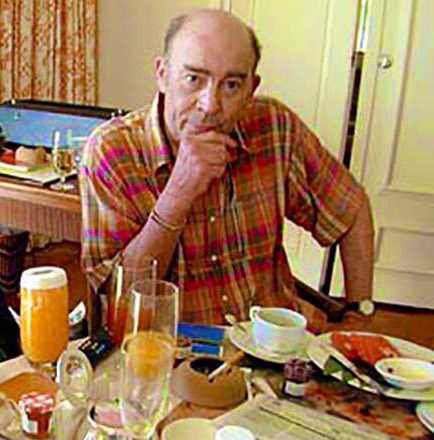 In Hong Kong, Dallas, or at home —and regardless of whether or not I have been to bed — breakfast is a personal ritual that can only be properly observed alone, and in a spirit of genuine excess. The food factor should always be massive: four Bloody Marys, two grapefruits, a pot
