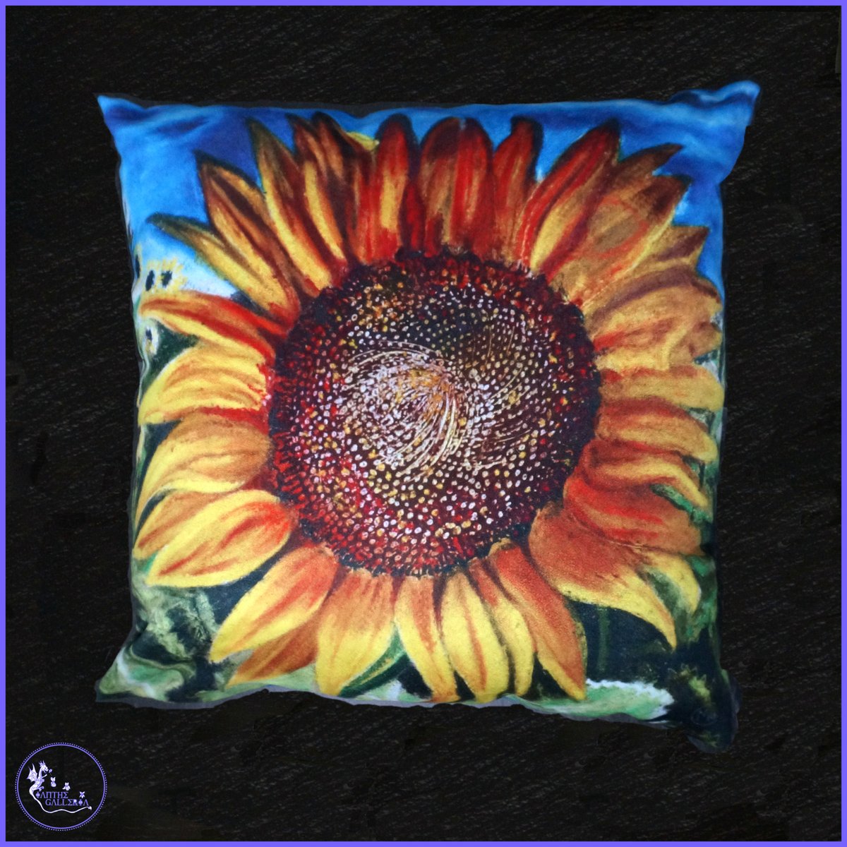 IantheGalleria's tweet photo. Lets have a little #sundaysnuggle
Do you have a favourite cushion?
We have a number of cushions featuring our Original Artwork from an Acrylic Flower Meadow, an Oil Pastel Sunflower to a Watercolour Butterfly
#AMZart #OriginalArt #GiftIdeas #UKGiftAM #UKWeekendHour #CraftBizParty https://t.co/nVpl9TKC4f