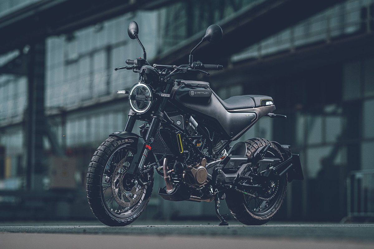 Crafted to conquer to the urban wilderness.

Our 2023 Svartpilen 125 stands as a true testament to rugged elegance.

#HusqvarnaMotorcycles #RideHusky #GoRide #Svartpilen125