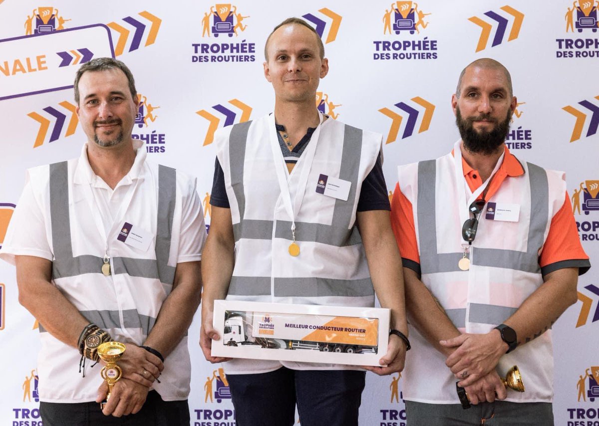 🏆 Les podiums du Trophée Des Routiers 🏆

Nous vous présentons les gagnants de l’étape de #Nancy👇

🥇Philippe BRETON, Transports Caillot
🥈Benjamin GAMET, MGE TRANSPORTS &amp; SERVICES
🥉Jérémy BONNEAUD, Groupe Berto

#Routier #Routière #TDR2023