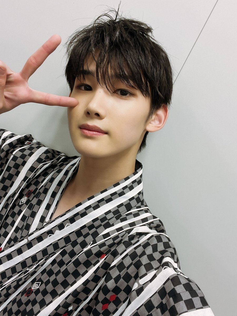 0408FEED's tweet photo. jo peace #ジョー #andTEAM_JO #JOASAKURA https://t.co/UZb6Kt2KOf