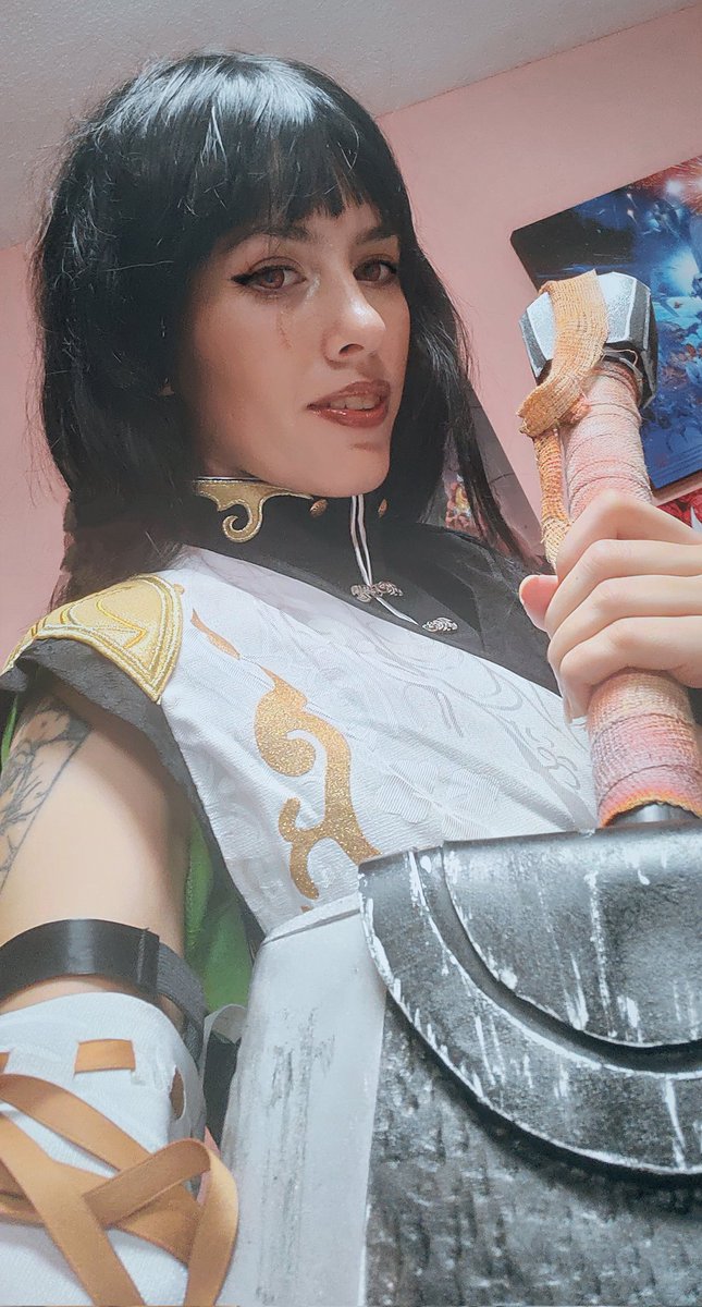 Camusandromeda's tweet photo. Esto que te motivas y te haces un cosplay de tu personaje de rol 🤣 https://t.co/cRFBCfvOPF