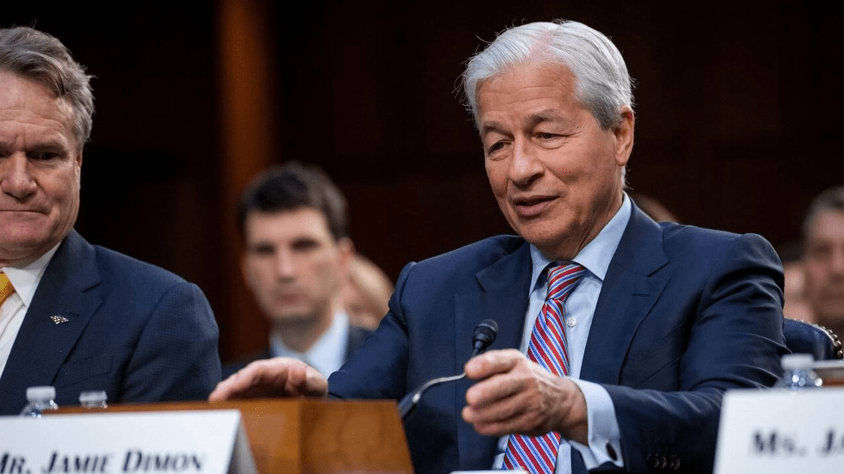 PrivatEquityGuy's tweet photo. My father is a truck driver in Scandinavia, a simple man who works very hard.

5 years ago he passed on some of the best business advice to me.

“Mikk, I don’t know much about business but I know a guy who does…”

He then sent me an article by Jamie Dimon. (CEO of JP Morgan)

I still remember how surprised I was because generally he has been sending me YT Fail compilation type videos…

"I've taught you a lot about work ethic, but it's not enough... So read what this man has to say."

I don’t have the exact article by Jamie Dimon, but here are the notes I had on my phone:

1. Spend life learning. Read a lot. 2. Treat people the way you wanna be treated 3. Don't worry about salary 4. Take care of yourself 5. Management .

- He reads 4-5 newspapers every morning; “I read tons of stuff, I read everything people send me. Read, read, read, learn, learn, learn. Talking with small businesses gives you the best lessons.

- Treat people the way you wanna be treated.

- Be willing to change your job a little bit.

- Don’t worry about your income level. Be prepared to do a bunch of different things.

- It’s your job take care of your body, your mind, your soul, your spirit, your friends, your family

- You gotta go take care of kids baseball game; you don’t feel well; you need a spiritual getaway… you should go and do those things and it could be done.

- you have to arrange your life so it works for you in a way that you’re taking care of your health

- when it comes to management: get it done; follow up; discipline; planning; get the right people in the room

- the real keys to leadership aren’t just doing that or making yourself but having people who want to work at the place. Humility, openness, fairness, being authentic

Good stuff, isn’t it.
