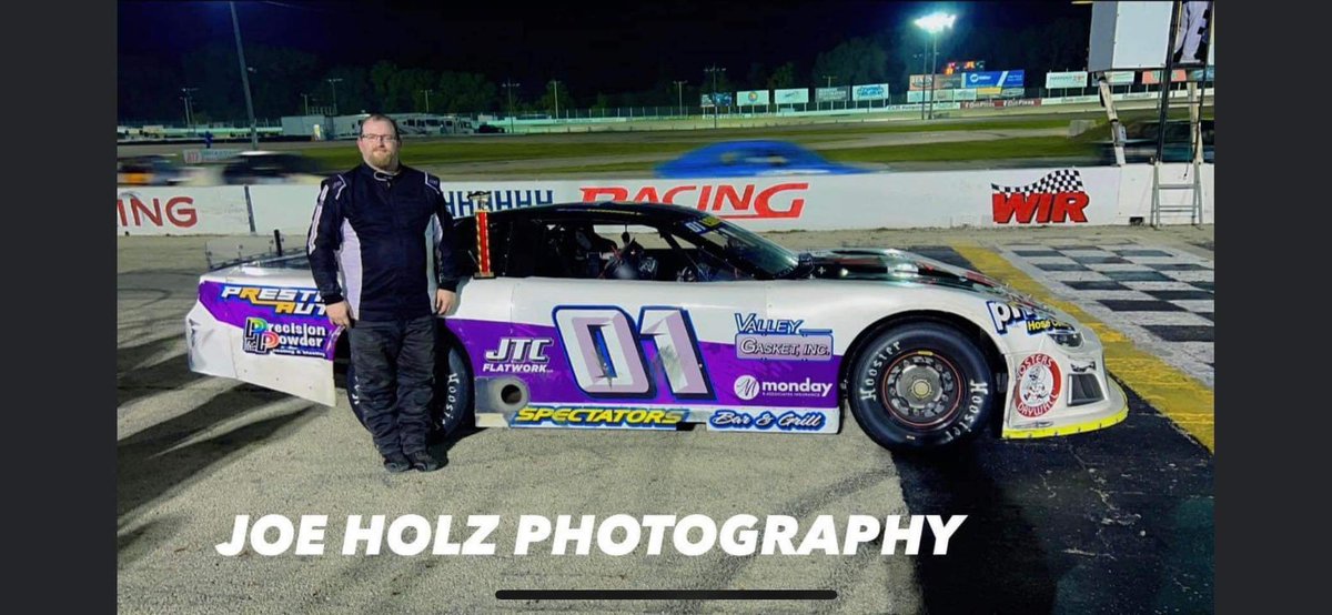 CompetitionWI's tweet image. Congrats Bryan Monday on the late model win at Wisconsin International Speedway🏆  We’re proud to be powering wins across the state