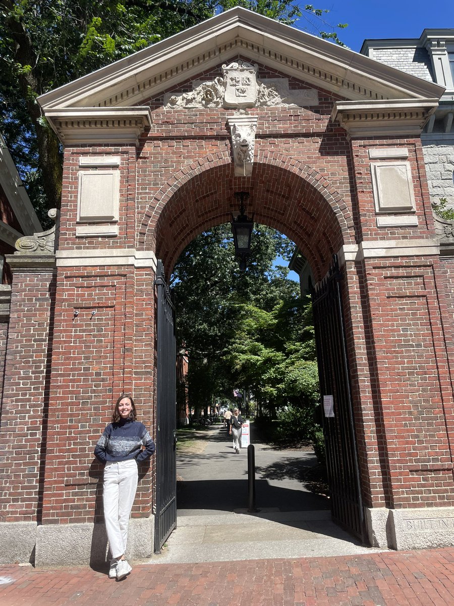 chelcott9's tweet photo. Thrilled (and stunned) to share that next week I’ll be starting a PhD in moral psychology at Harvard with @fierycushman! 

Can’t quite believe I get to spend the next few years asking cool questions with the brilliant @xave_rg, @sydneymlevine &amp; co

Many, many thanks to… https://t.co/5OSPpWRgK1