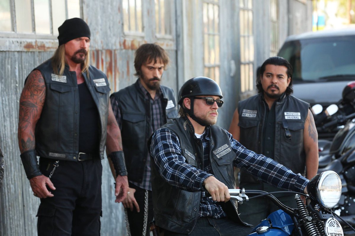 SeriesUpdateFR's tweet image. Il y a 15 ans, la série Sons of Anarchy diffusait son premier épisode.