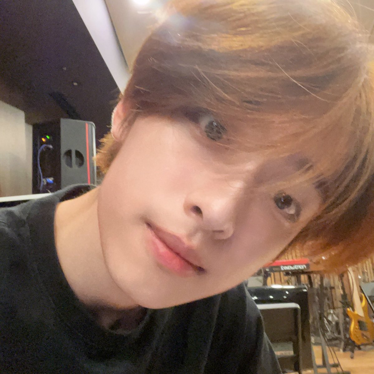 4/9/23 • 🐥 profile picture update