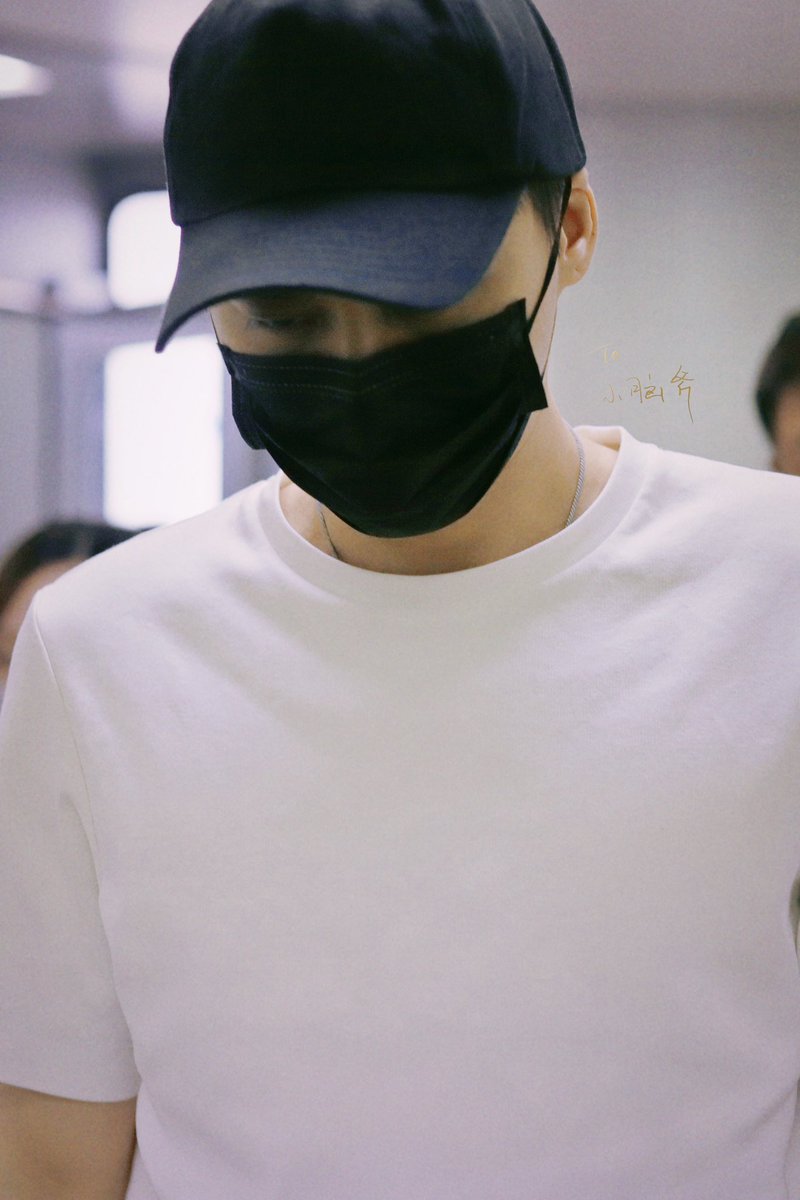 Tiger_4E's tweet photo. I must have been running on the way to see you. ❤️@李易峰 
【Tiger_4E exclusive】【no re-edit，no commercial use, pls take out with credit】

 #LiYifeng #李易峰 #LYFENG #lyf  #이역봉 #หลี่อี้เฟิง #LýDịchPhong #loveyouforever #リー・イーフォン https://t.co/BxWXiIG0dt