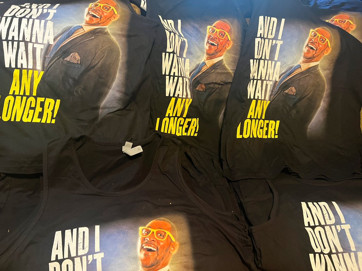 blklkp's tweet photo. 🚨NEW MERCH ALERT🚨

#ShippingNow and available at ALL #LiveAppearances throughout 2023…

YOU KNOW YOU DON’T WANNA WAIT ANY LONGER!!!

Order one of these jawns off me TODAY to style that ass thru the rest of these #SunnyDays! 

#TankTop #SundayFunday #SummerStyle #DMToOrder https://t.co/16aPPE5yij