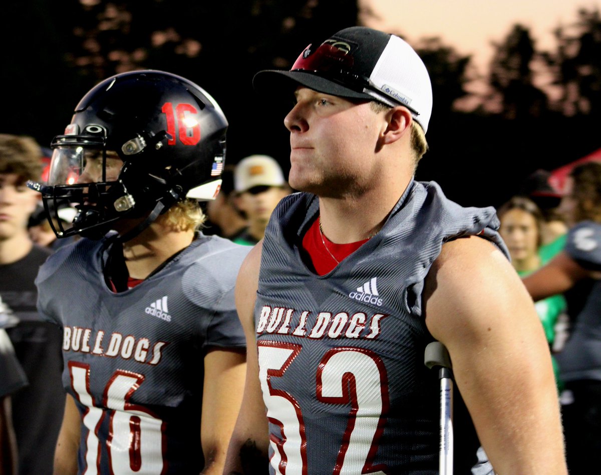 EthanTeall's tweet photo. Regardless of the outcome we serve a bigger purpose. The brotherhood and love is real. Love you big E. #bigEStrong #52strong @EHampton52 @Z_Tibbs @coachwesj @Zach_Dampier18 @Rimmons_5 @PLDunbarFB @PldAthletics https://t.co/ro23HtzdvM