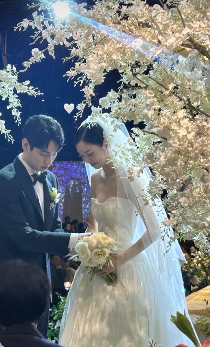 choialexasblog2's tweet photo. Oficialmente #YoonBak y #KimSuBin son esposos 🤍
Pics by Soompi https://t.co/86yS6B5JwL