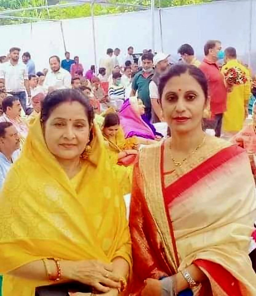 laxmi_mamta's tweet photo. जिला कांग्रेस कमेटी सीधी, महामंत्री महिला कांग्रेस आदरणीय #कुमुदनी_सिंह जी को चुनाव अभियान समिति अध्यक्ष बनाए जाने पर ढेर सारी बधाई व शुभकामनाएं!
#IndianNationalCongress
#MpCongress #vibhapatel
#laxmisinghparihar #kumudinisingh https://t.co/EBGcrpi1s5