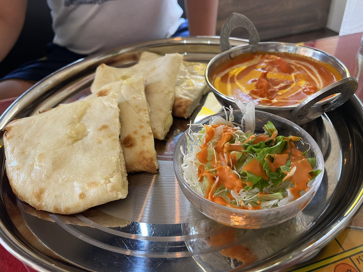 2Dogs_China's tweet photo. 今日は息子のリクエストで下田までカレー食べに行って来ました~ ここのナンが美味いの
#下田 #MagicIndia https://t.co/VC1Fpi6jj4