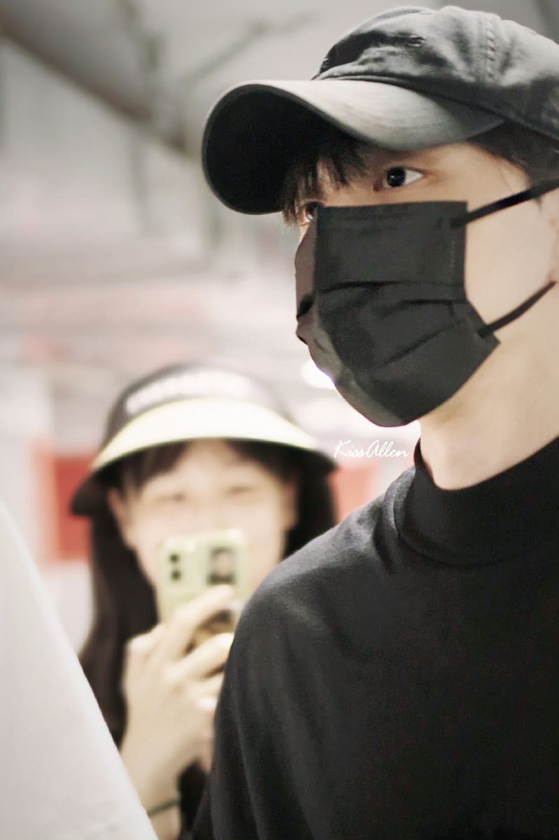 ซ้อวิคลี่ 🙈 (REST) tweet media