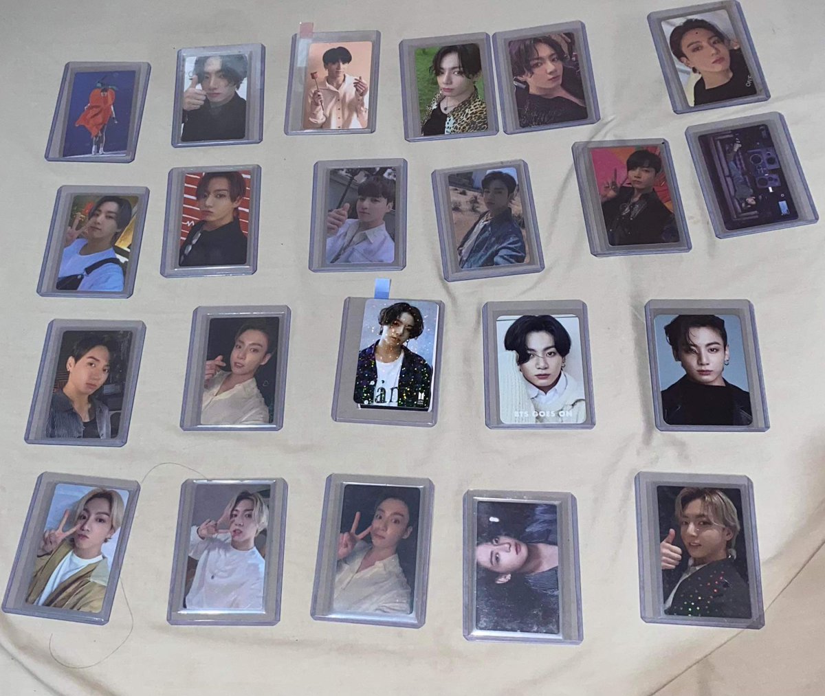 decemberkims's tweet photo. WTS LFB JUNGKOOK PHOTOCARDS
DM me if you are interested in any of the pcs. Thank you 😊

pls help me RT 💜
tags jungkook jk bts photocards rare collect kookie album dvd bluray dicon japan fc https://t.co/lr2z2MMsuO