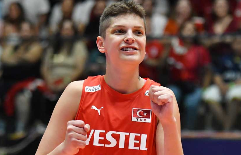 Kesin Bilgi :  Türk Milleti için Ebrar Karakurt, 1.592.806 km² toprak kaybeden Abdülhamid'ten daha faydalı olmuştur.