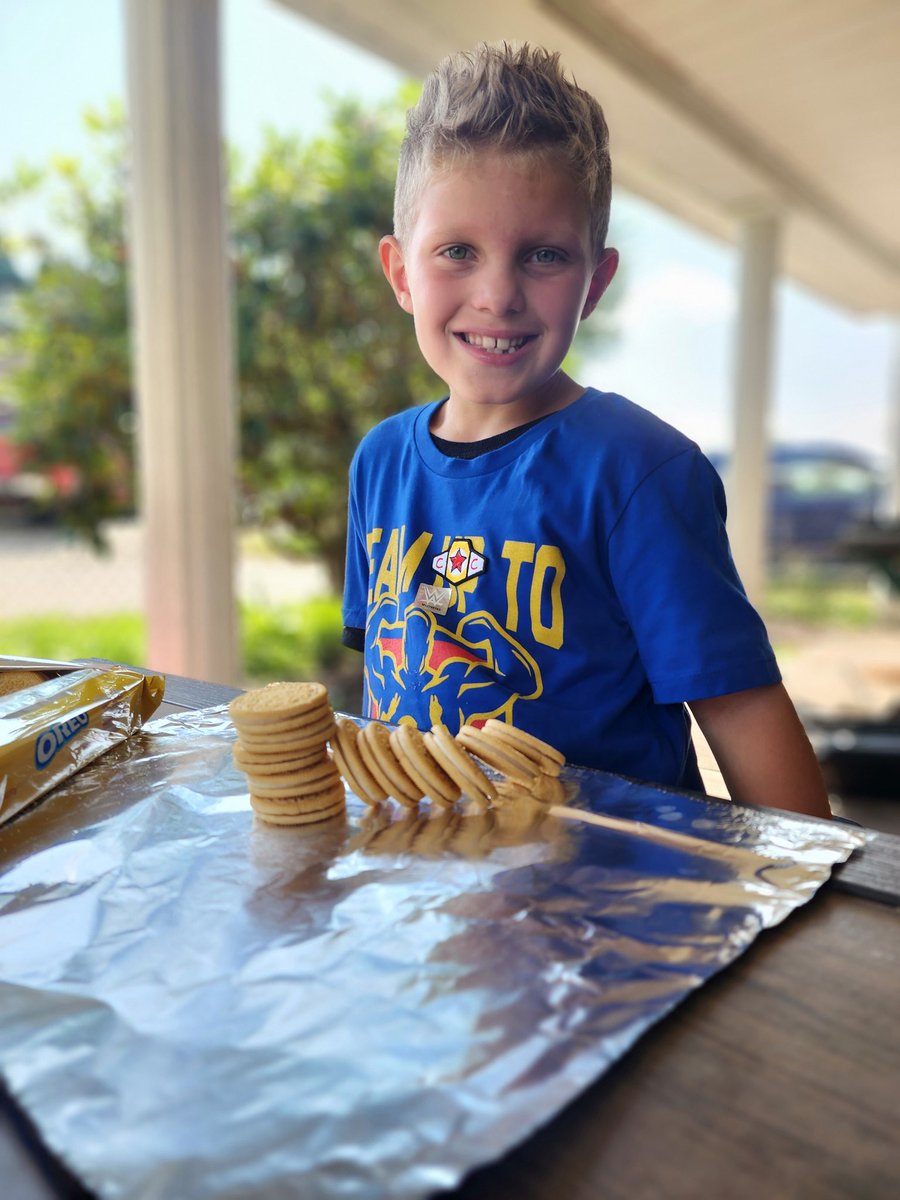 MeganHa74384706's tweet photo. Ryan accepted @somanyangels1 #stackchallenge. This organization does amazing work for so many children battling Pediatric Cancer! Keep the challenge going! $1/cookie stacked in 30 seconds! @ConnorsCure @WWE @SteeIerNation @ChildrensPgh @Pitt_ATHLETICS https://t.co/aRy6Ue2Oii