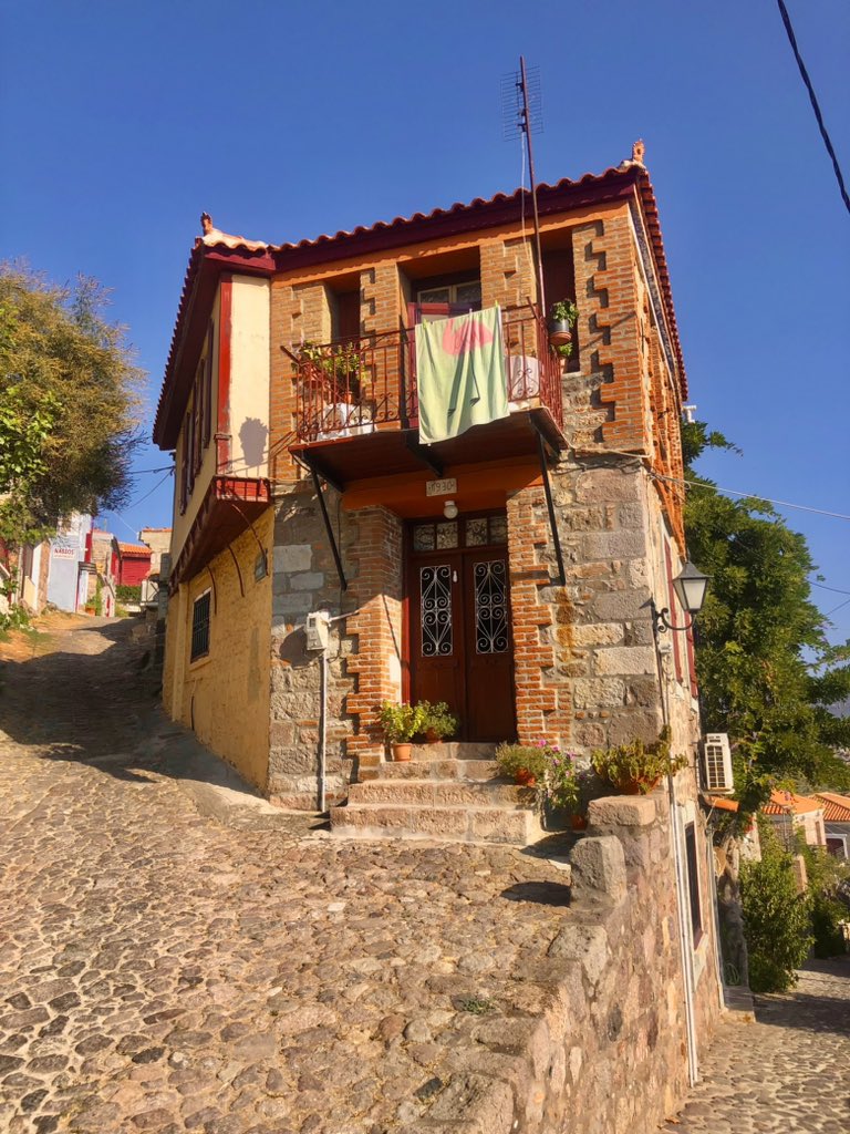 gezen_t's tweet photo. Molyvos 🩵 https://t.co/YWG2CKQFqL