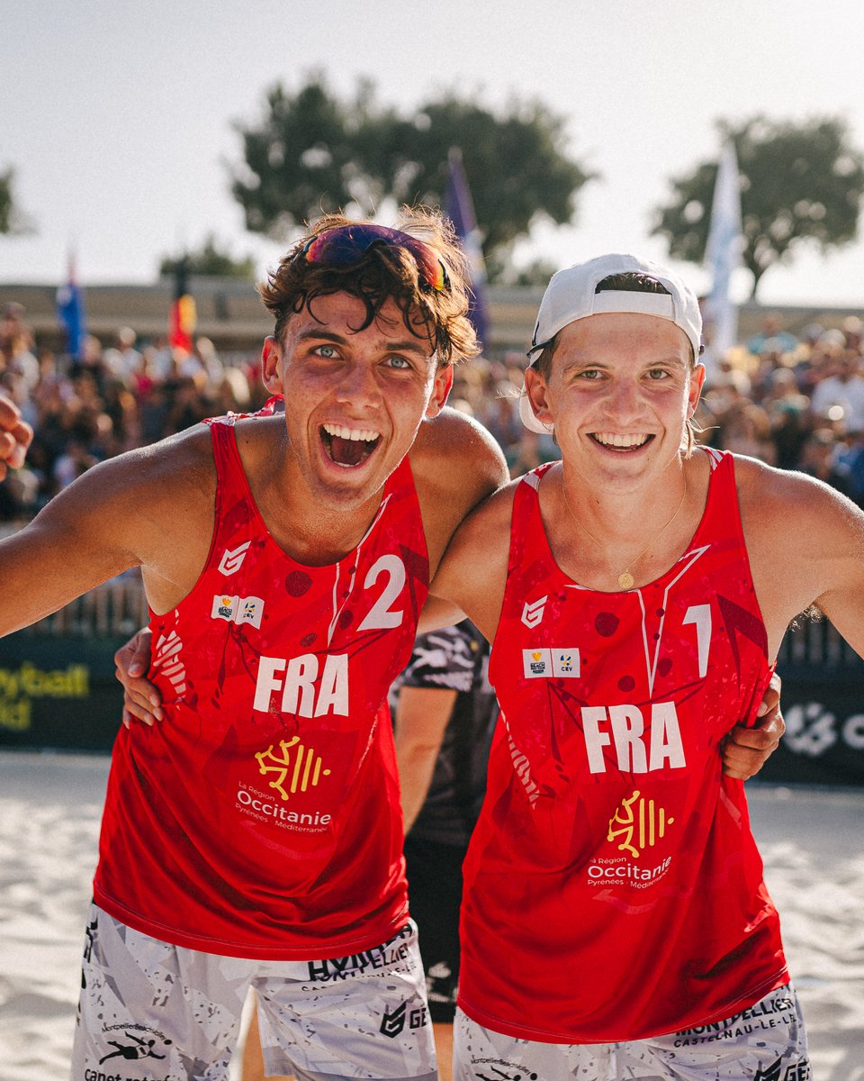 Médaille d'or pour les montpelliérains Arthur Canet et Téo Rotar !!! 🥇😍
Ils gagnent la finale du Beach Pro Tour de <a href="/montpellier_/">Ville de Montpellier</a> en deux sets (21-16, 21-15) face à Remi Bassereau et Arnaud Gauthier-Rat !
#beachprotour #montpellier #beachvolley #beachprotourmontpellier